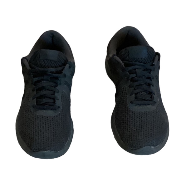 Nike Revolution 4 Running Shoes - Picture 2 of 9